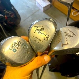 Golf clubs Taylormade Wood n1/3/5
In right Handed